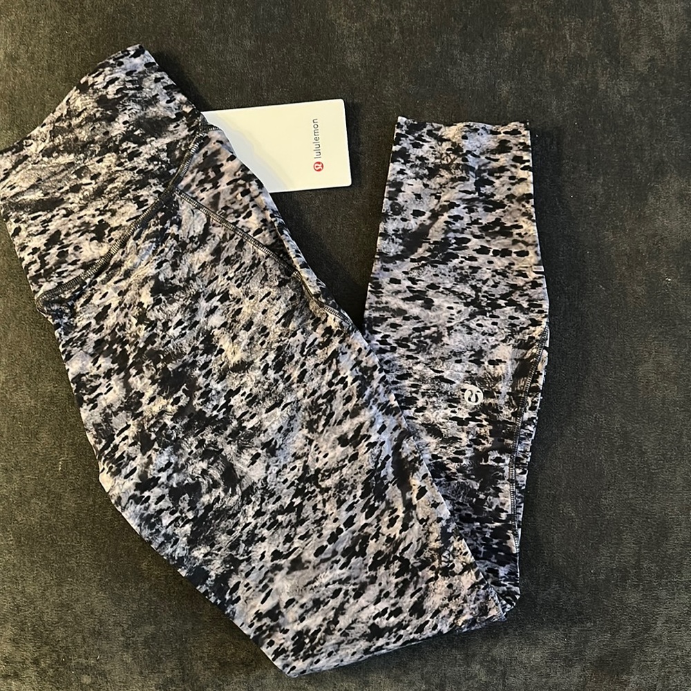 Lululemon Base Pace HR Tight 25”NWT